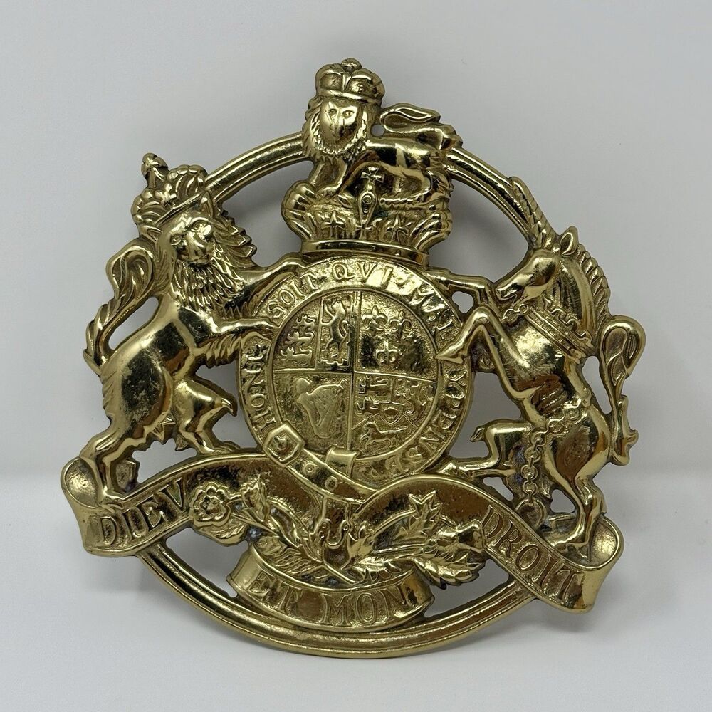 Vintage Virginia Metalcrafters Solid Brass Kings Arms Trivet 1953